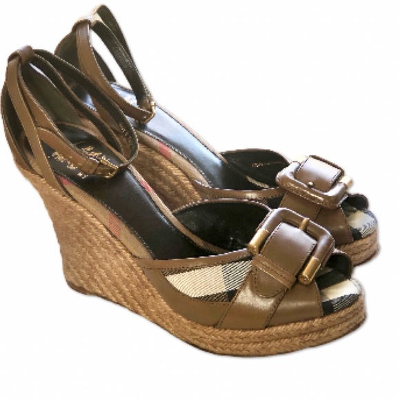 Burberry Brass Buckle Espadrilles | 10.5 - Picture 3 of 16